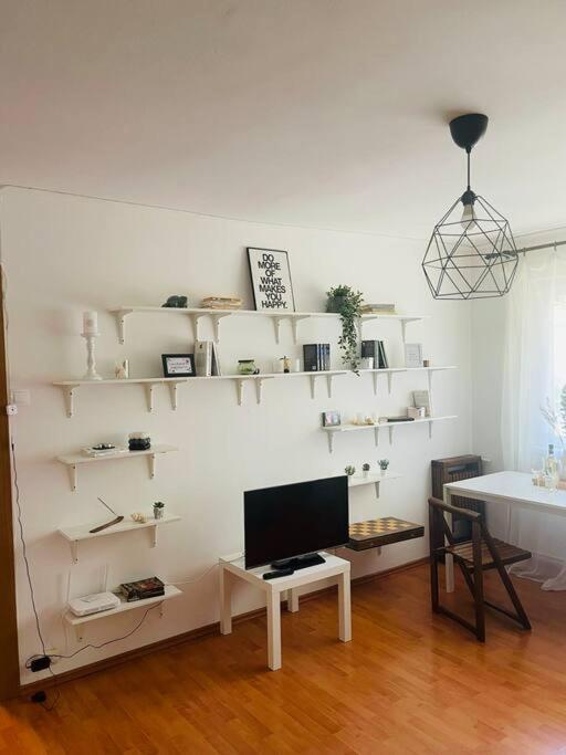 Apartment Chic Retreat